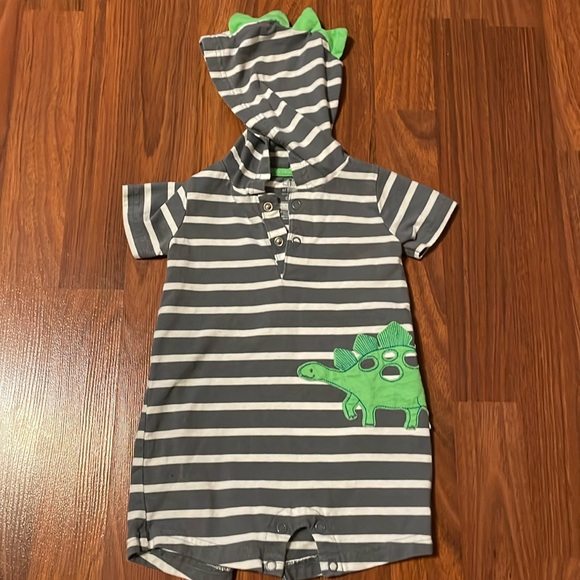 Child of Mine by Carter’s 6-9 month dinosaur hooded romper - Picture 1 of 3